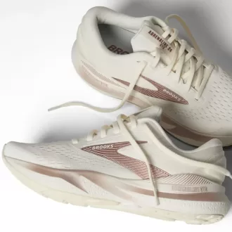 Brooks Adrenaline GTS 24 Weatherized